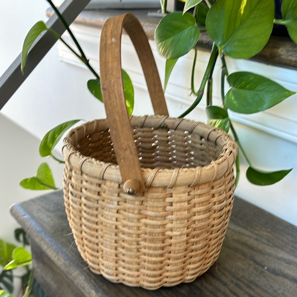 Handwoven Natural Wicker Basket with Handle